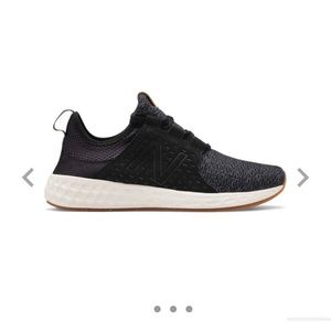 Women’s new balance sneakers